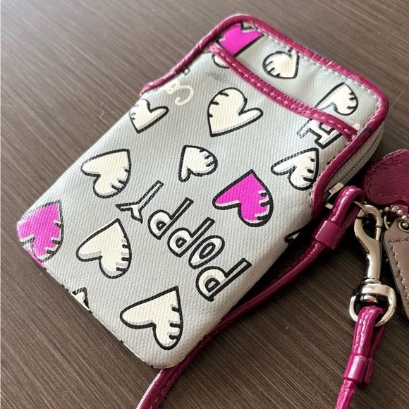 Coach Poppy Hearts Vertical Phone Wristlet Pink Gray 2011 - Picture 8 of 14